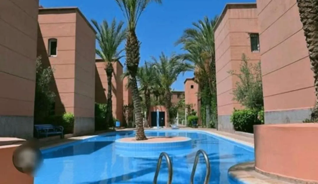 Elegant 4-Bedroom Riad With Pool Marrakesh