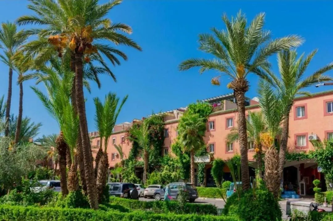 Elegant 4-Bedroom Riad With Pool Marrakesh Apartment