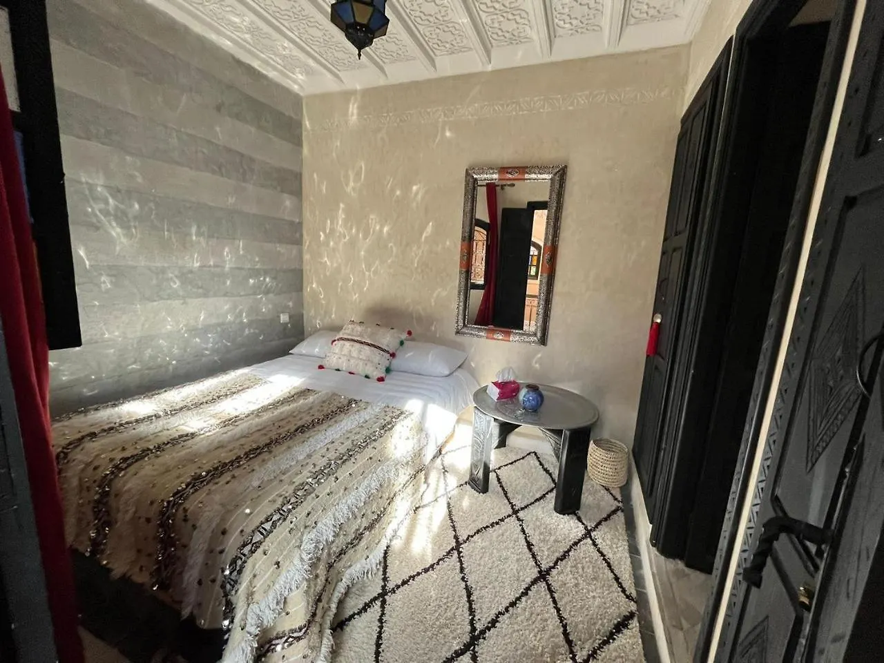 Apartment Elegant 4-Bedroom Riad With Pool Marrakesh Morocco